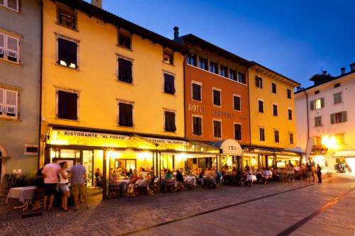 Hotel Centrale, Nago-Torbole bei Crosano