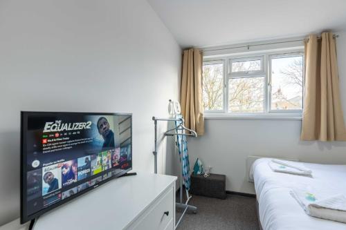 The Eldern - Spacious, Netflix, free Parking, close to A1, Peterborough (foto 8)