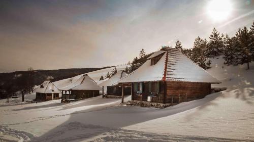 Ethno Bungallows Boškova Voda - image 3