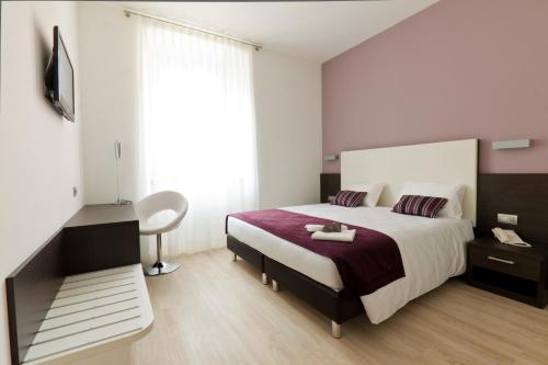 Hotel Centrale – Torbole, TN