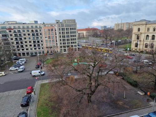 ミコン イーストゲート ホテル