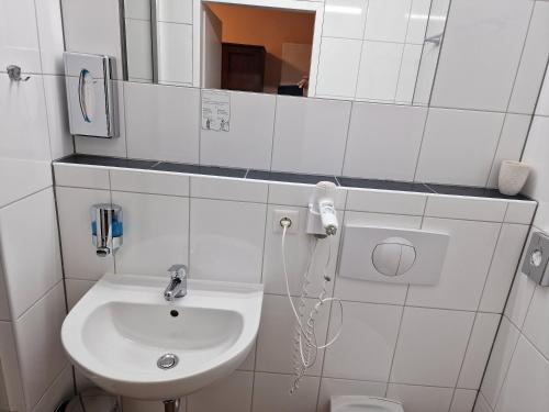 ミコン イーストゲート ホテル