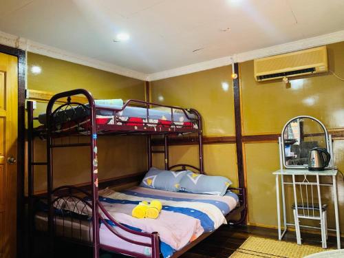 MOSS HEDERA HIDE CHALET in Masjid Tanah