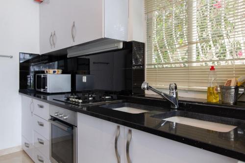 Bright 3BR in the Beating Heart of TLV by FeelHome, Tel Aviv (fotografie 7)