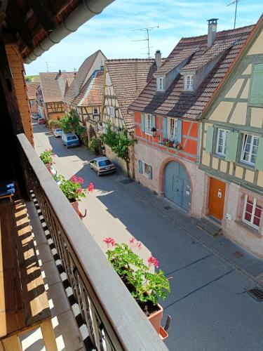 Un balcon sur les toits - Location saisonnière - Beblenheim