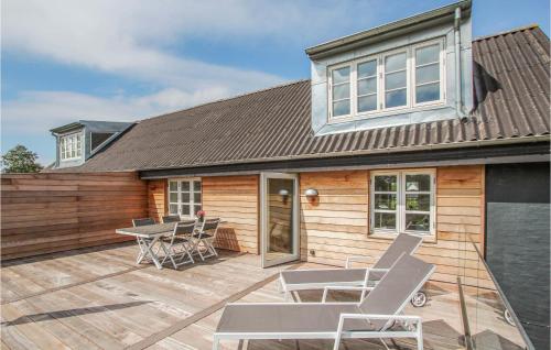  Cozy Apartment In Samsø With Kitchen in Ballen