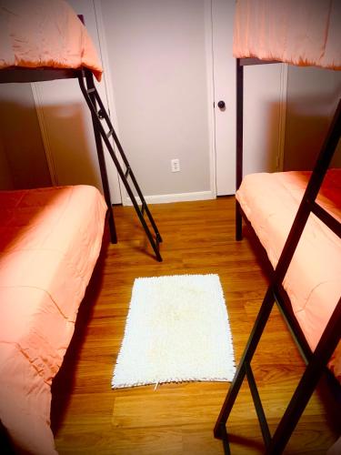 ShutEye Hostel in Houston, USA