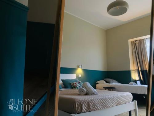 Superior Double Room image 10