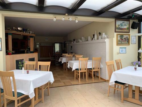 Restorāns, Hotel Blaufuchs in Petershagen/Eggersdorf