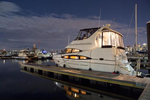 Sea Pearl Boston Yacht