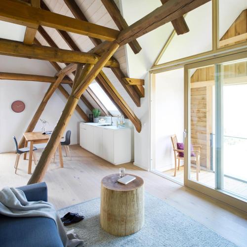 Yard Boarding Hotel - image 14