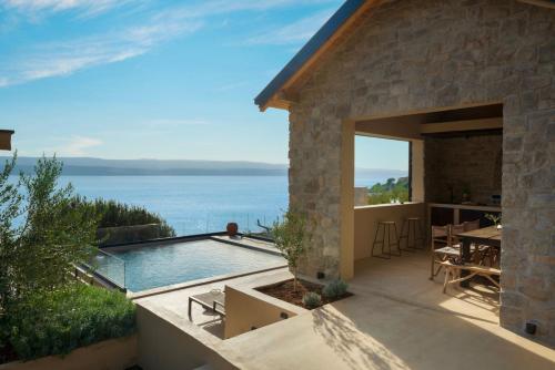 Luxauthentic villa with pool “SALT/STONE”