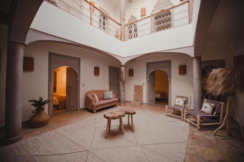 Riad Tizou - image 9