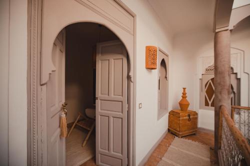 Riad Tizou - image 3