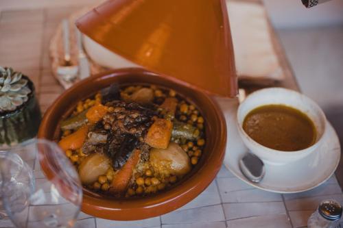 Riad Tizou - image 11