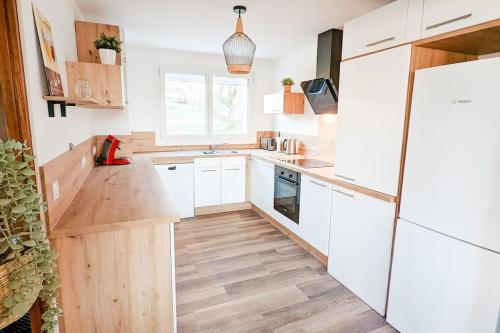 Maison Lombardi - Gite 6 Personnes 4 étoiles (Maison Lombardi - Gite 6 Personnes 4 etoiles) in Dun Sur Meuse