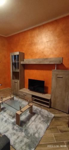  CASA ALICE, Ferienwohnung in Poggio Catino
