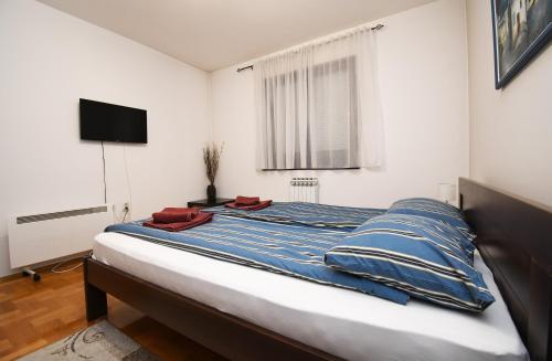 Two-Bedroom Apartment image 8