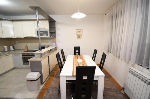 Apartman 'Dunja 2' Banja Luka - image 3
