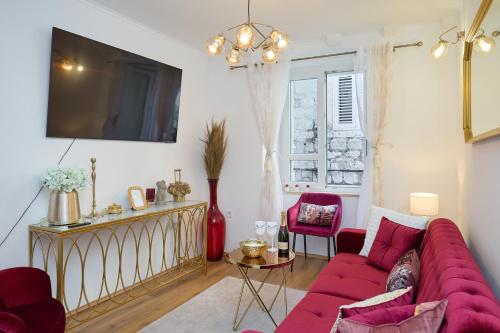 Old Town Casa Nevia- Deluxe Holiday Home in Dubrovnik with Stunning Views - Tap to explore photos