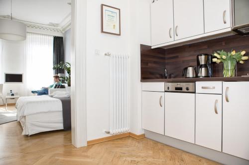 One-Bedroom Apartment - Riemannstr. 54.2 image 10