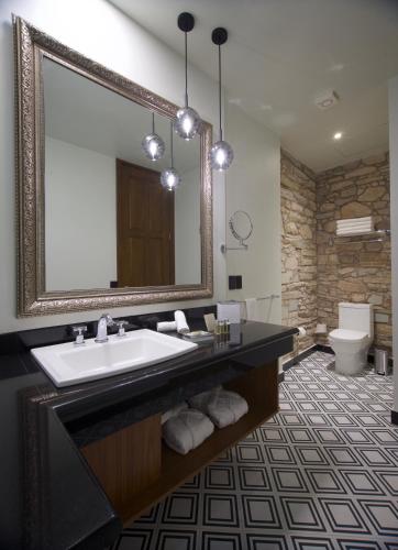 Suite image 3