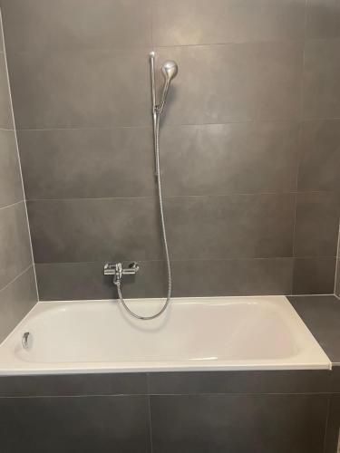  Studio neuf meublé et équipé près d’autoroute., Unterkunft in Giez