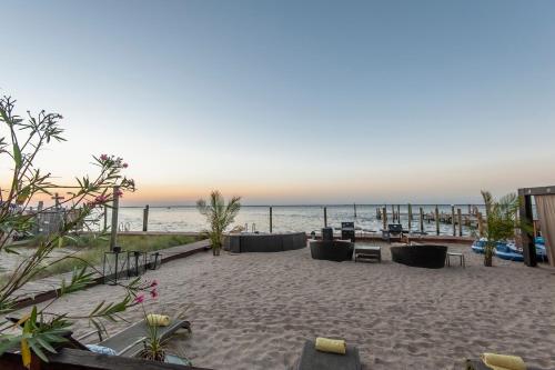 Palms Hotel Fire Island