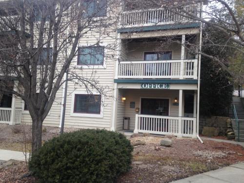 Hidden Valley Inn - Indiana