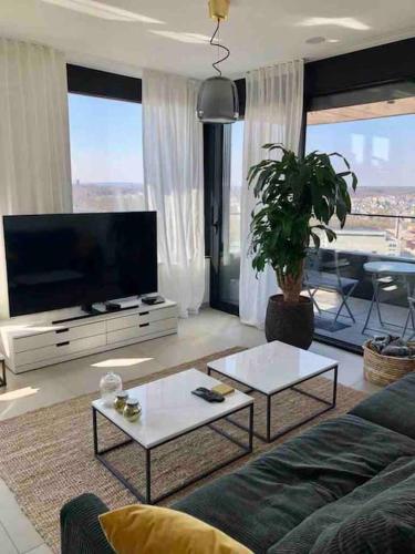 Cloche dOr - Breathtaking view Apartment 1 Bedroom with Spa, Pool, Gym, Parking