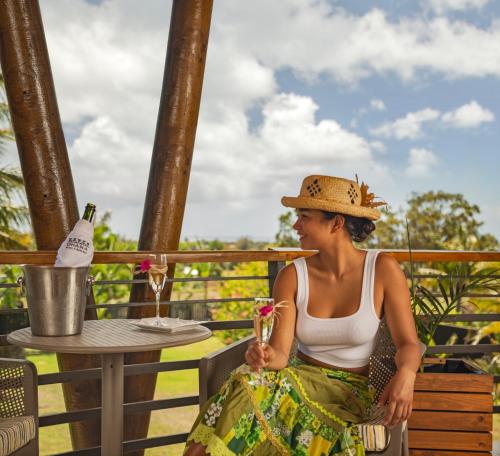 421033520 Hotel Ohana Rapa Nui