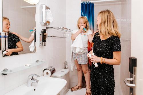 Amsterdam Teleport Hotel Room Type - Family Studio
