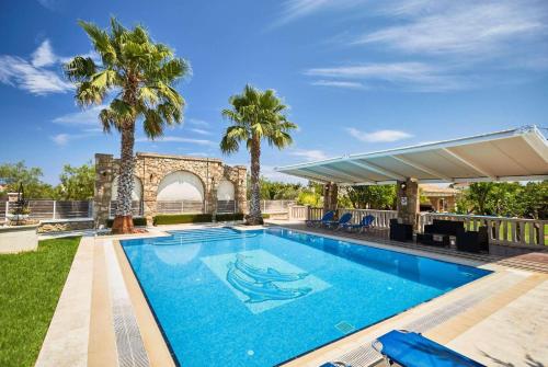  Villa St.Dennis in Makris Gialos