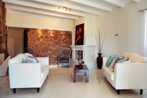  Villa St.Dennis in Makris Gialos