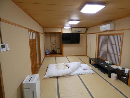 Japanese-Style Room