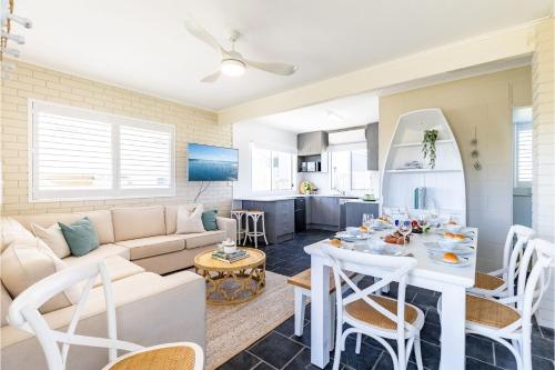 Pet friendly Anna Bay Beach Shack, 44 Ocean Avenue - fantastic 2 storey house with spectacular views in Anna Bay