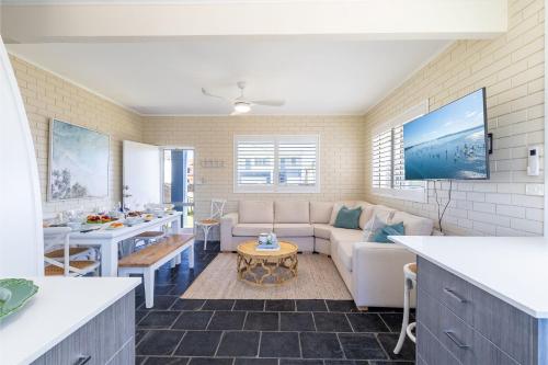 Pet friendly Anna Bay Beach Shack, 44 Ocean Avenue - fantastic 2 storey house with spectacular views in Anna Bay