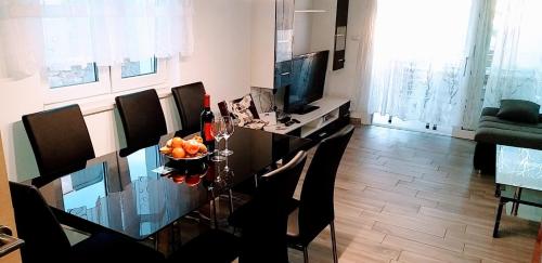 Koplietošanas atpūtas telpa ar TV, Appartment Mare in Skunca