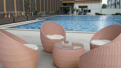 Swimming pool, Bandara City Apartemen- 2BR in Kosambi