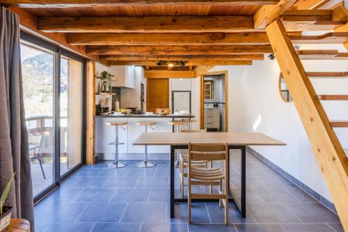 Iekārtas, Escondido - calme et chaleureux in Saint-Martin-de-Queyrieres