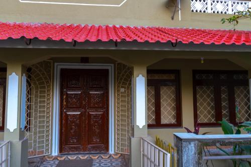 3 Bedroom Holiday Home near Baga & Calangute, Free Parking & Wi-Fi