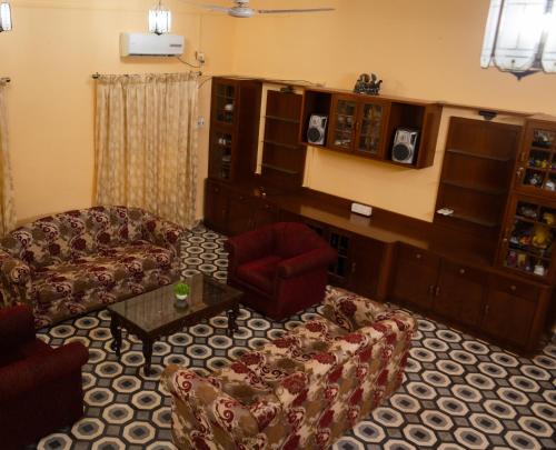 3 Bedroom Holiday Home near Baga & Calangute, Free Parking & Wi-Fi