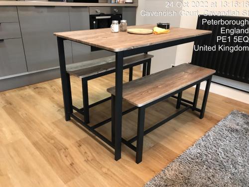 Picture of Perfect 1 Bed Apartment - Central With Parking, Wifi, Tv, Desk