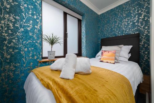 Trevelyan - Tap to explore photos