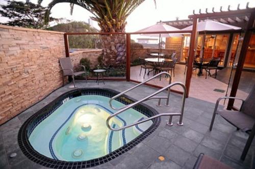 สปา, Moonstone Landing in แคมเบรีย (CA)