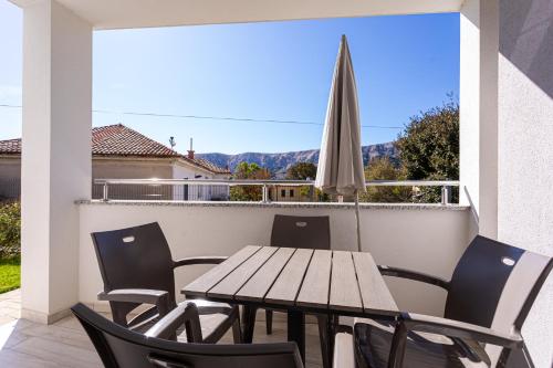 Apartment with Terrace