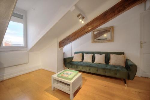 Apartment image 10