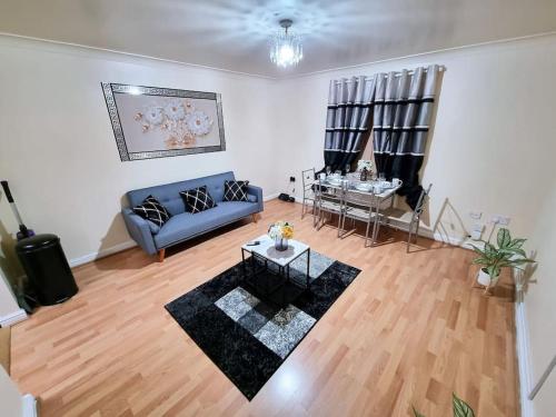 A7TG Ground floor apartment setup for your most amazing & relaxed stay + Free Parking + Free Fast WiFi *
