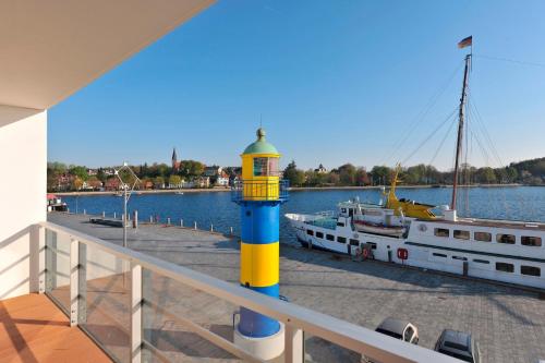 Apartmenthaus Hafenspitze  Ap 21, Blickrichtung Binnenhafen NordOffenes Meer - a72367