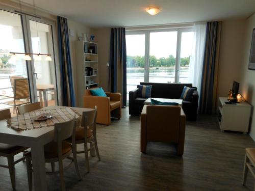 Apartmenthaus Hafenspitze  Ap 20, Blickrichtung Binnenhafen WestInnenstadt - a72331